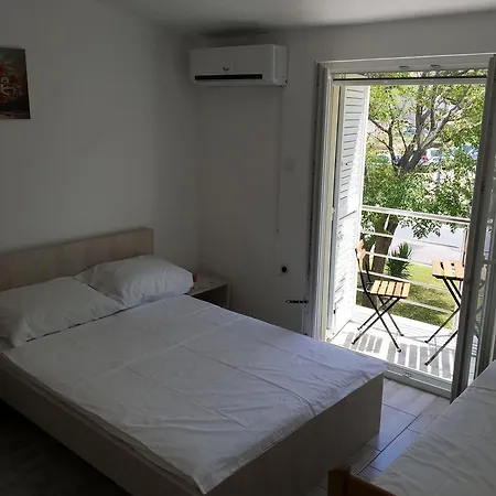 Dom wakacyjny House Mima *